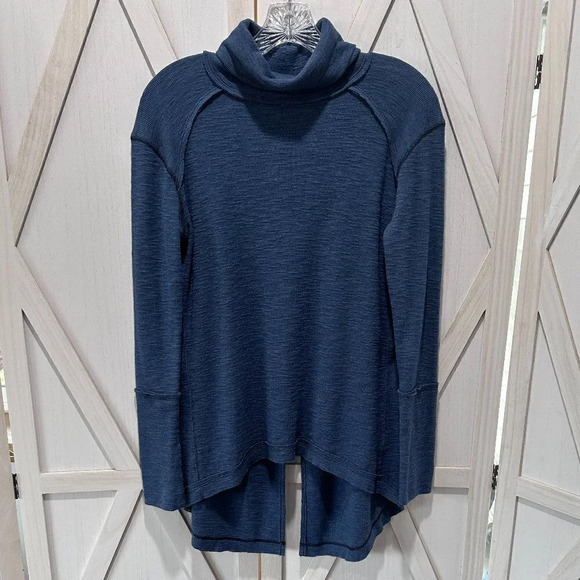 Free People We The Free Split Back Turtleneck - Picture 1 of 6